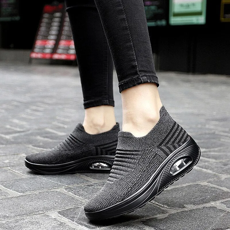 Get Trendy with Owlkay's Fashion Casual Breathable Mesh Vulcanized Shoes